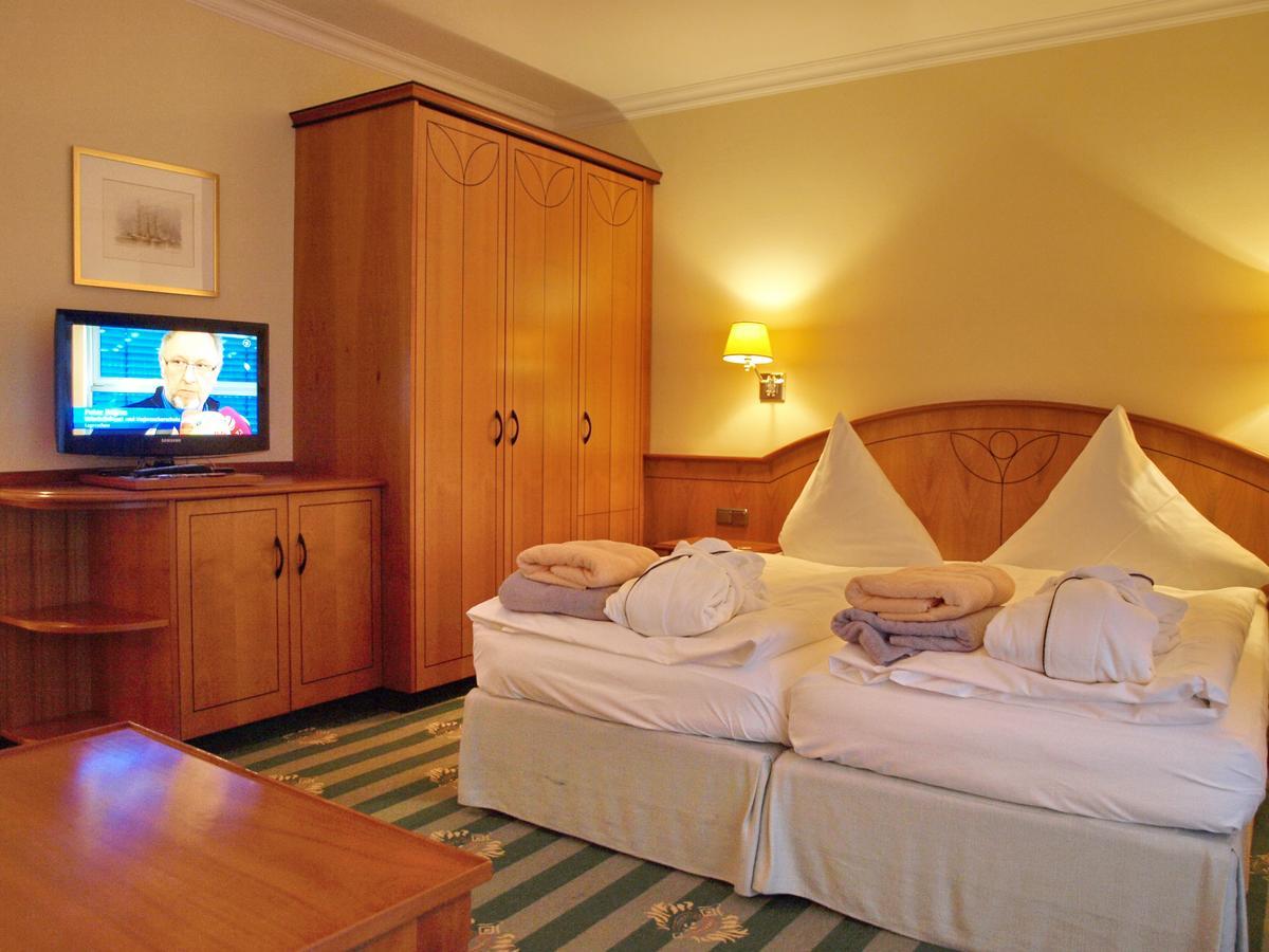 Ringhotel Strandblick Kuehlungsborn Ngoại thất bức ảnh
