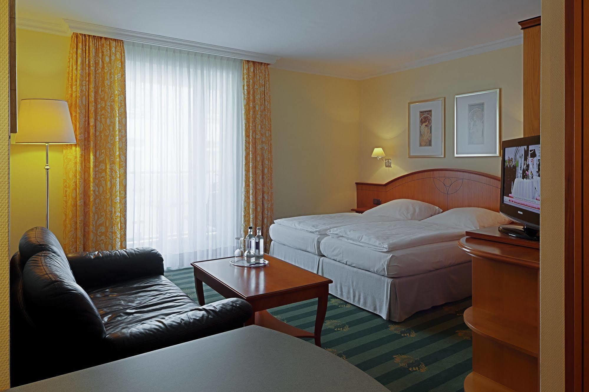 Ringhotel Strandblick Kuehlungsborn Ngoại thất bức ảnh